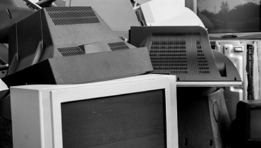 Should You Sell, Repurpose, or Recycle Computer Monitors?